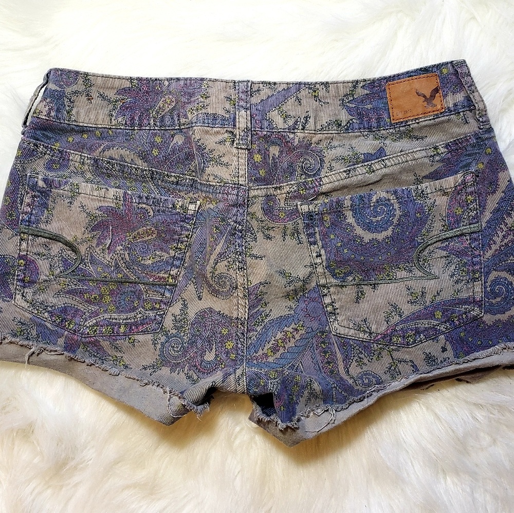 AE Stretch Paisley Cut-Offs Sz 6